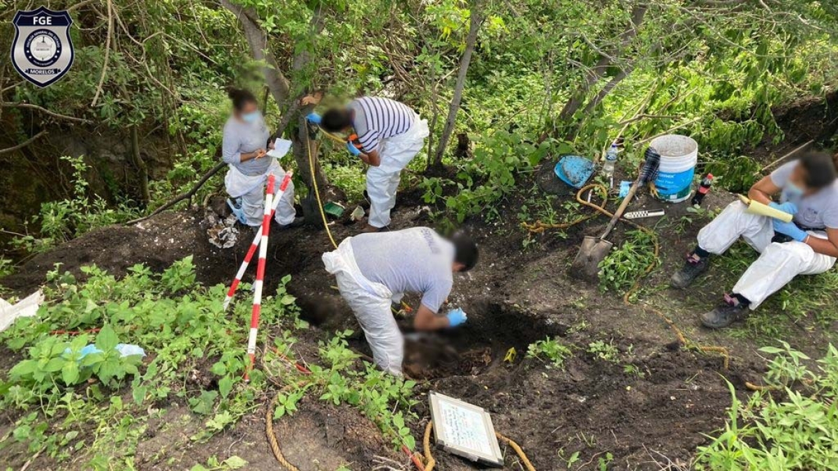 Fiscalía Oriente ejecuta orden de cateo y exhumación en Yecapixtla