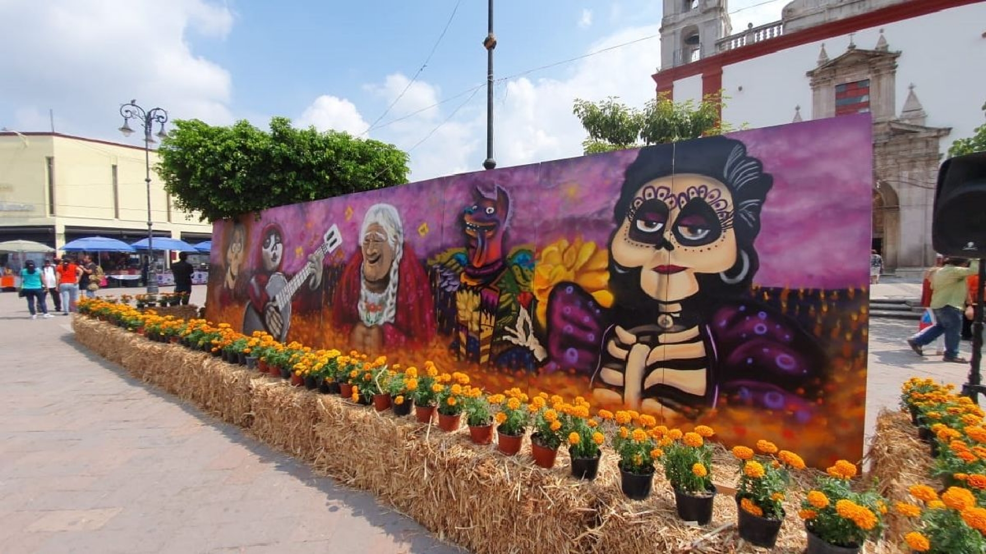 Inauguran dos murales alusivos al Día de Muertos en Cuautla