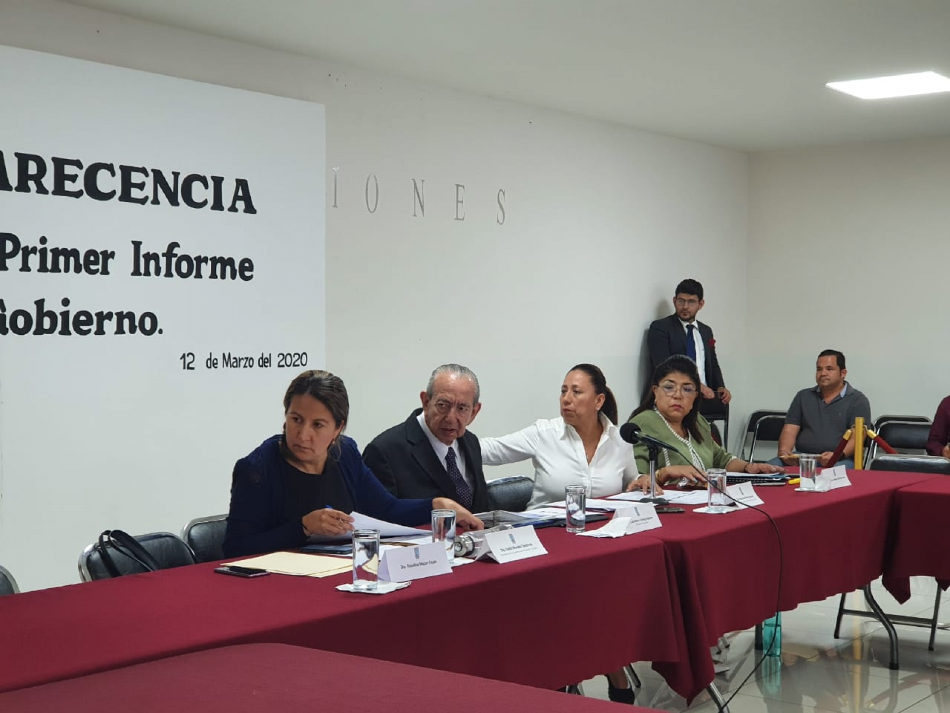 Titular de la Secretaría de Educación comparece en el Congreso local