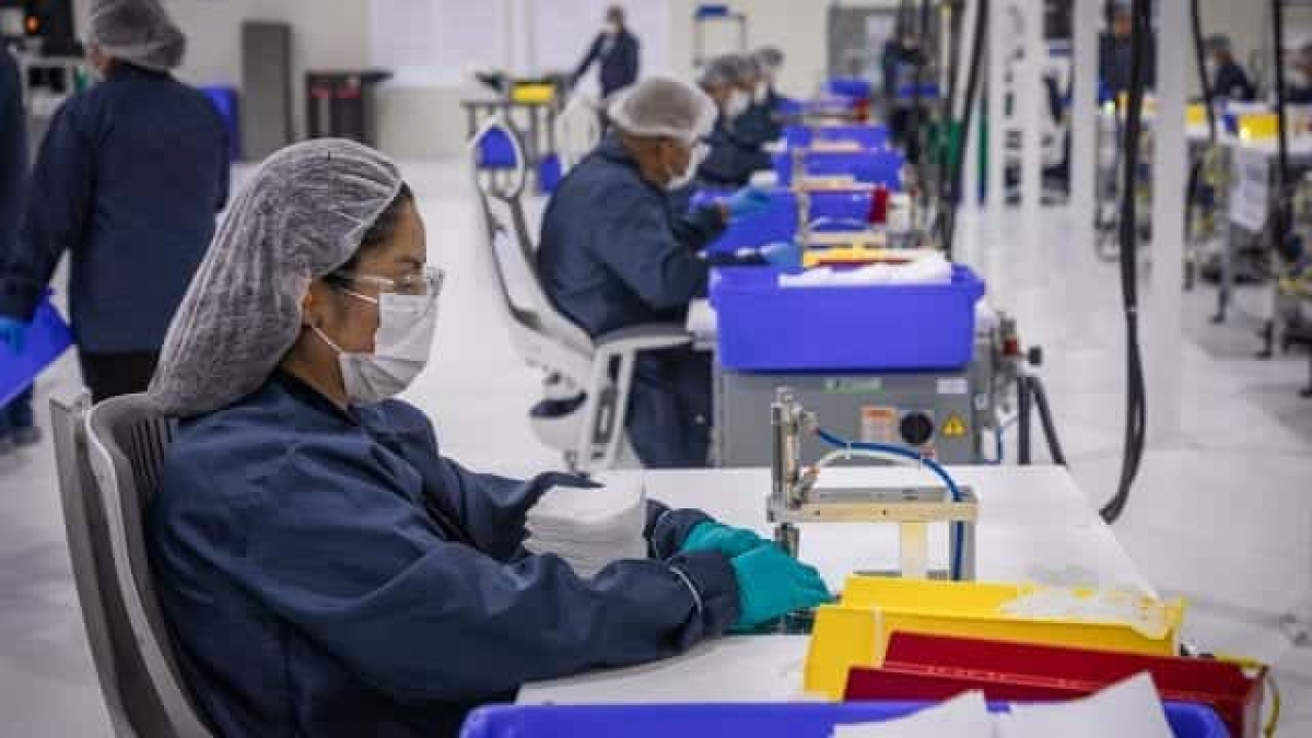 Reforma a outsourcing avanza en el Senado; pasa al pleno