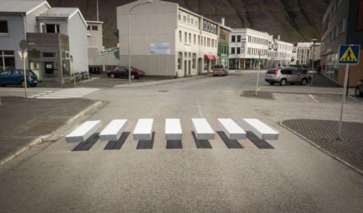 Crean ilusión óptica para reducir la velocidad de los coches