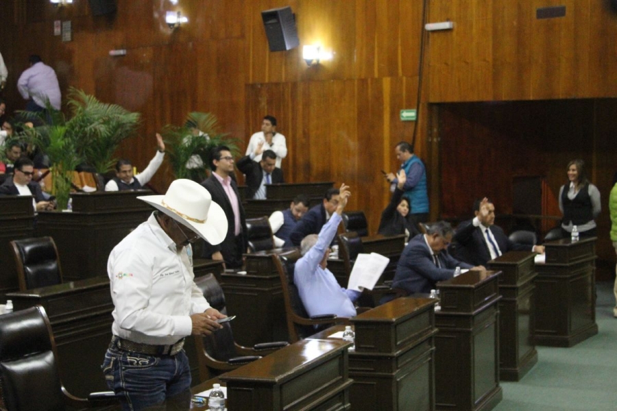 Diputados piden que Policía vigile escuelas en vacaciones para evitar robos
