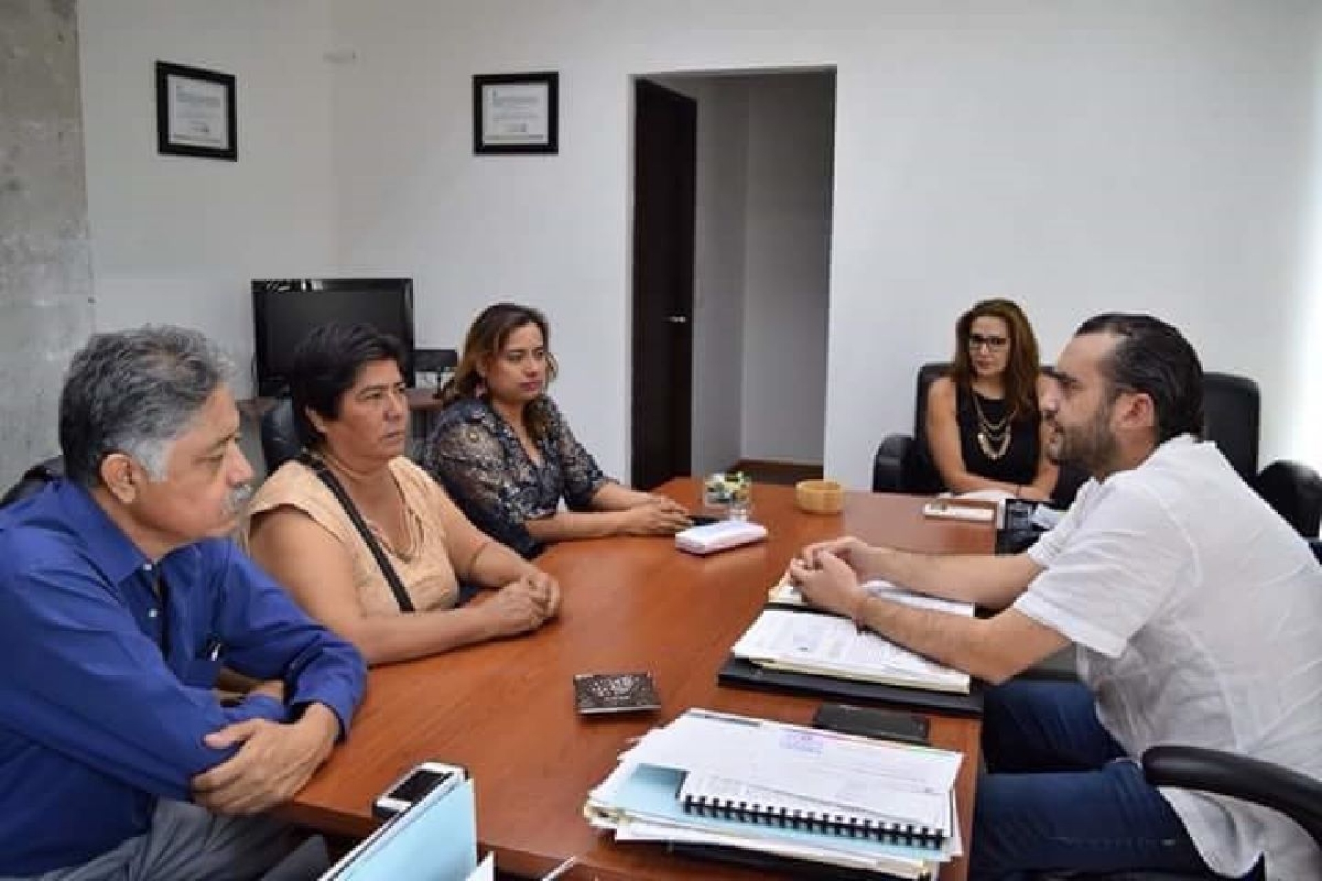 Antonio Domínguez Aragón deja plantados a los exempleados de la comuna