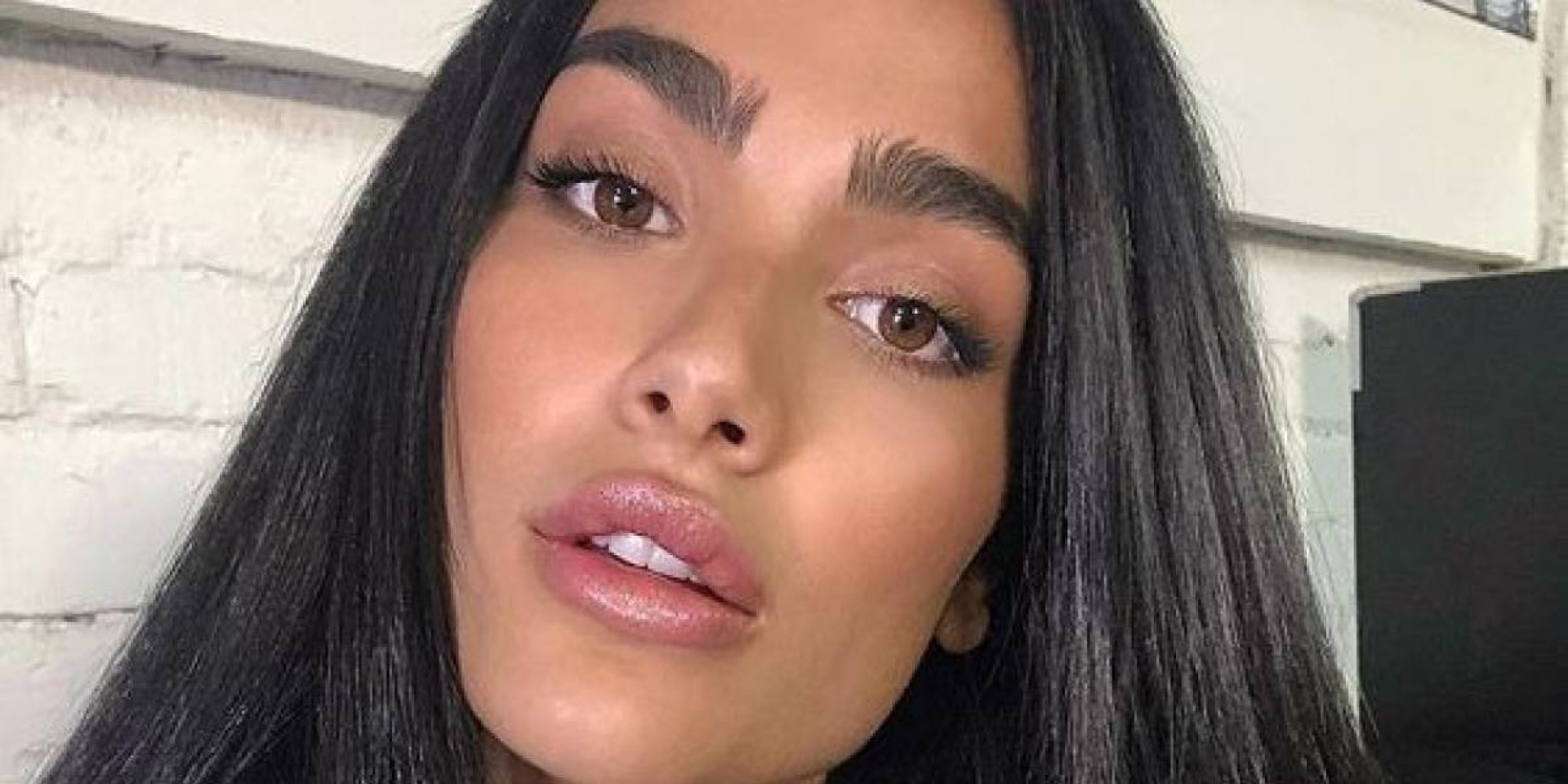 Maquillaje sencillo para morenas que puedes hacer todos los días