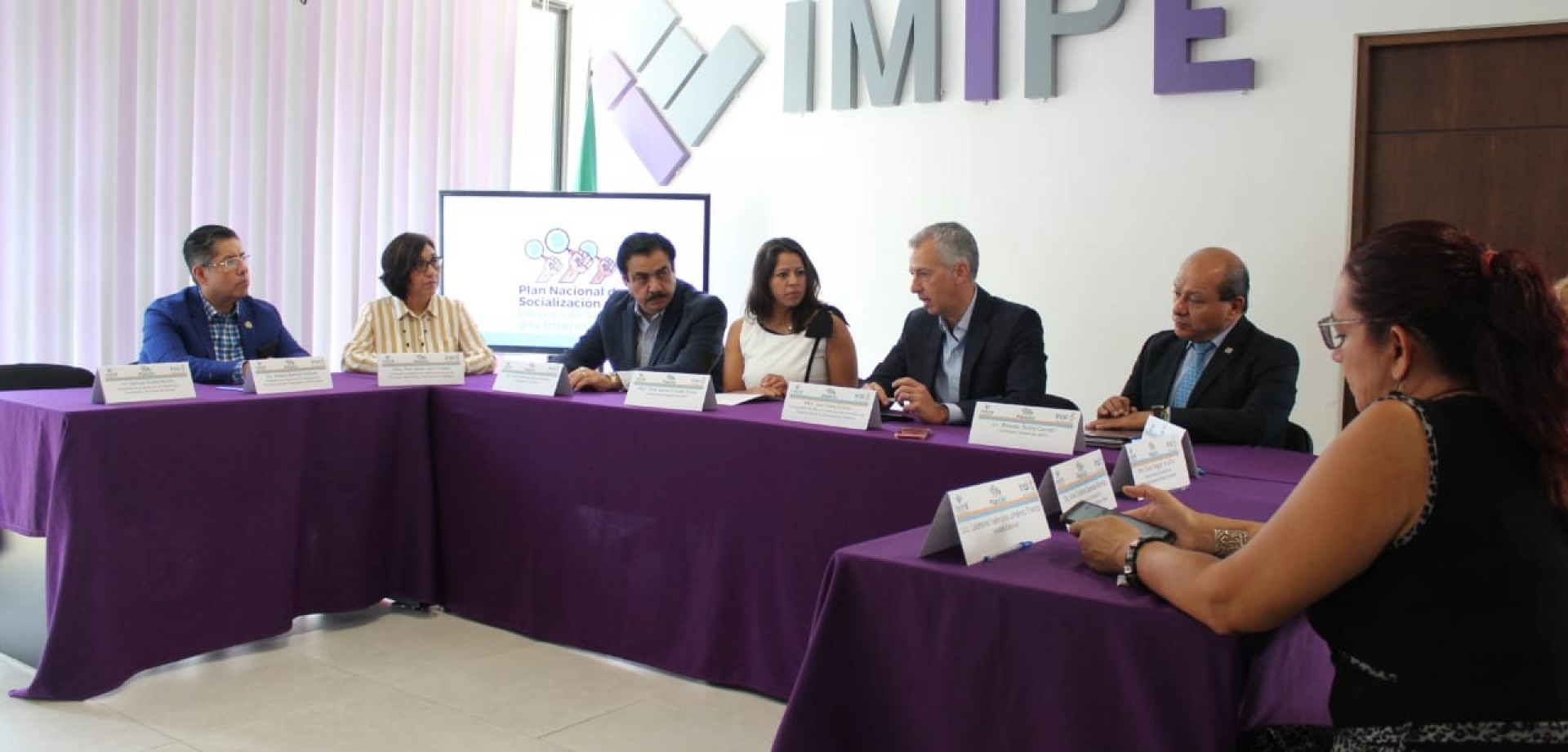En el IMIPE instalan red local del Plan DAI
