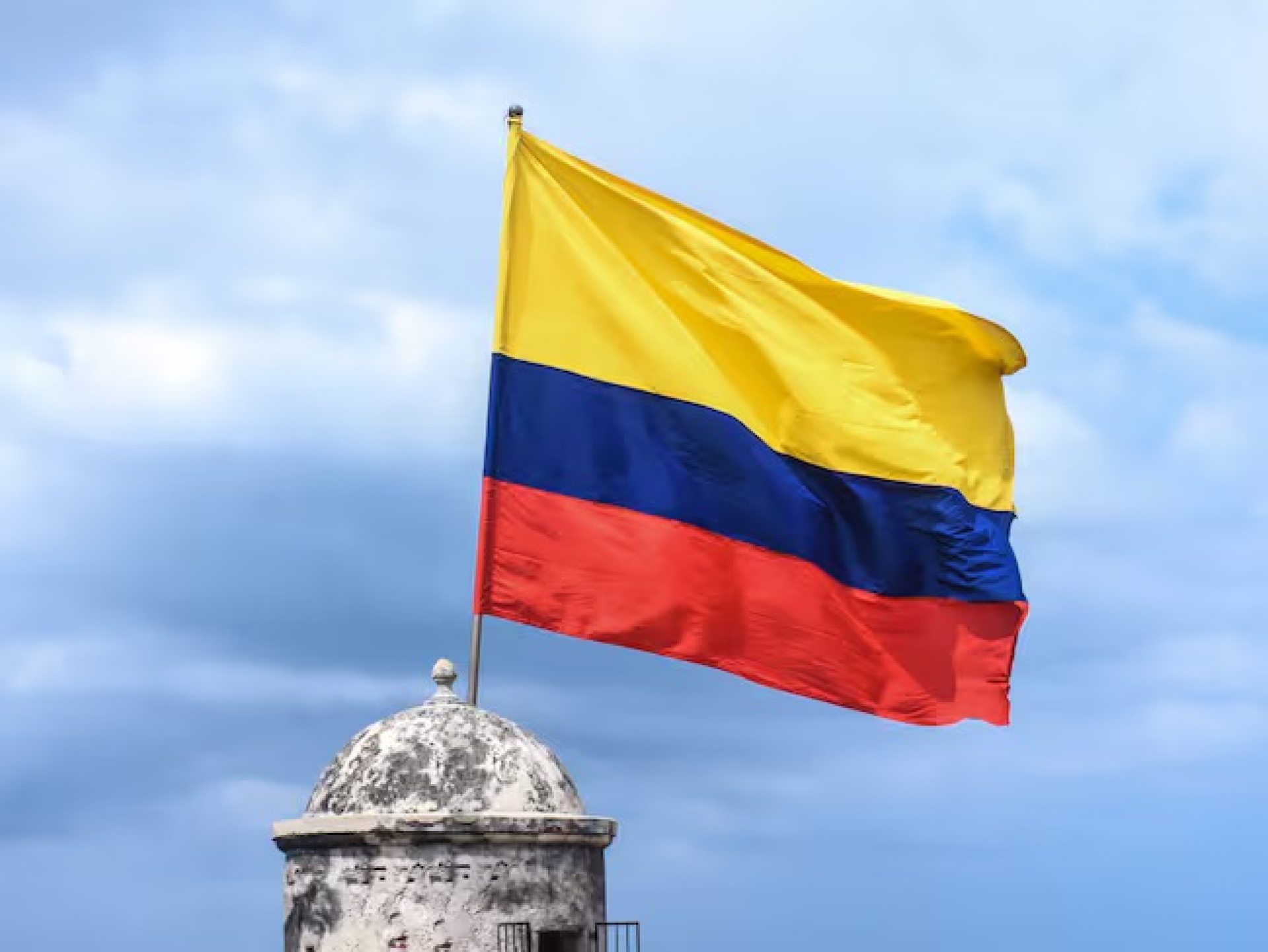 Colombia refuerza frontera ante posible llegada masiva de refugiados venezolanos