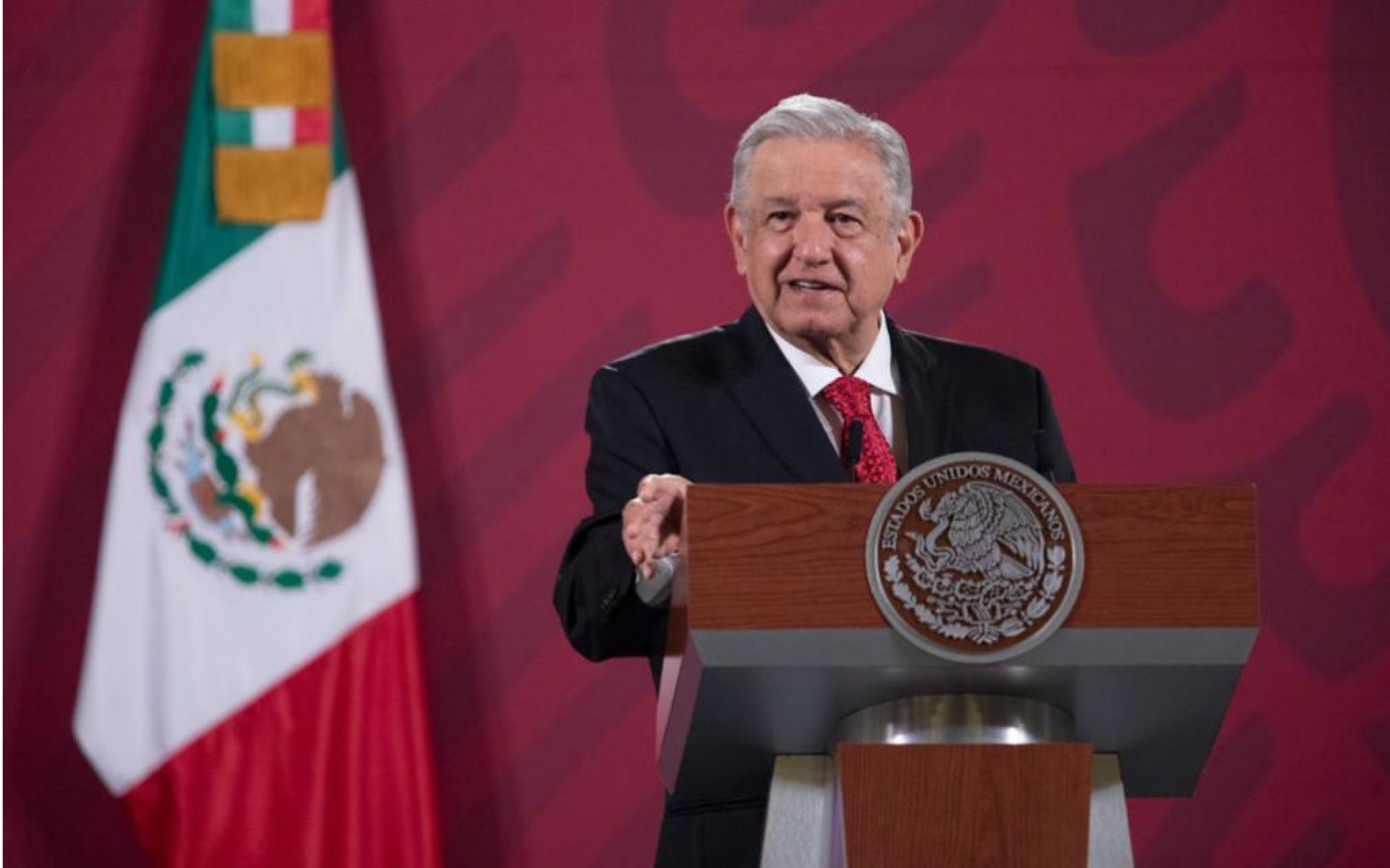 AMLO llama a respetar la sana distancia en las elecciones de Hidalgo y Coahuila
