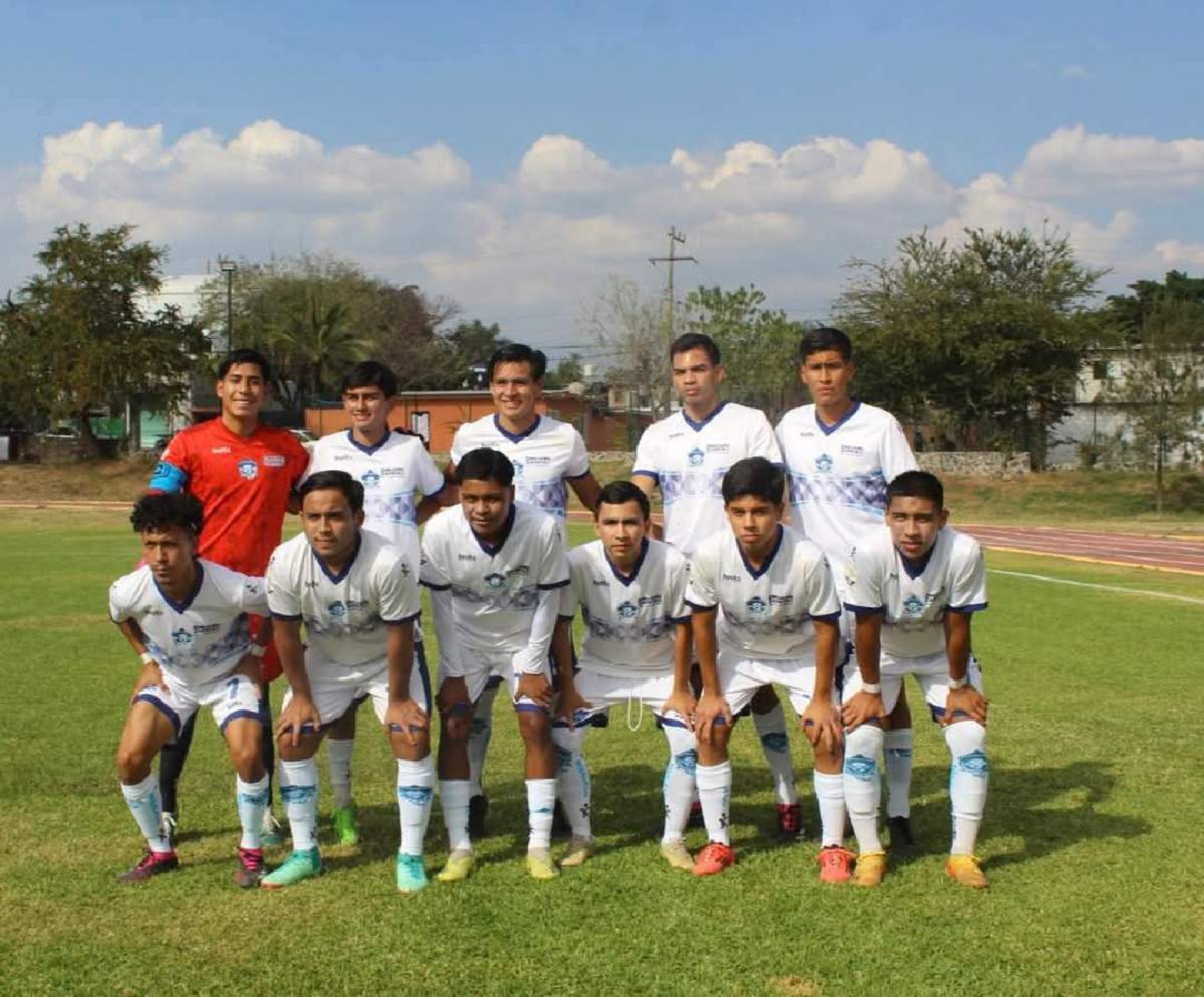 Cierran con triunfo