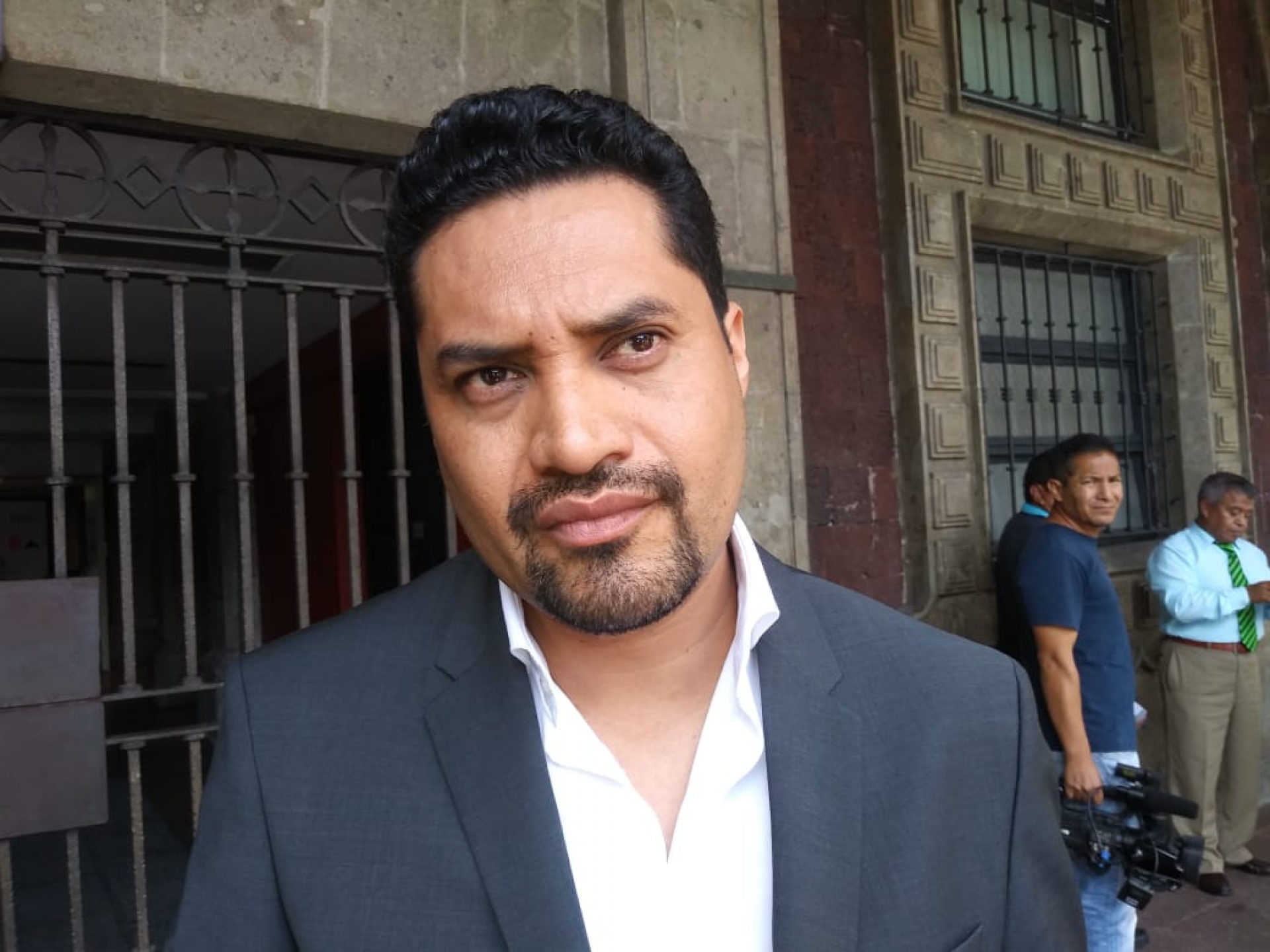 Acumulación de cadáveres en la FGE es un acto ilegal: Martínez Bello