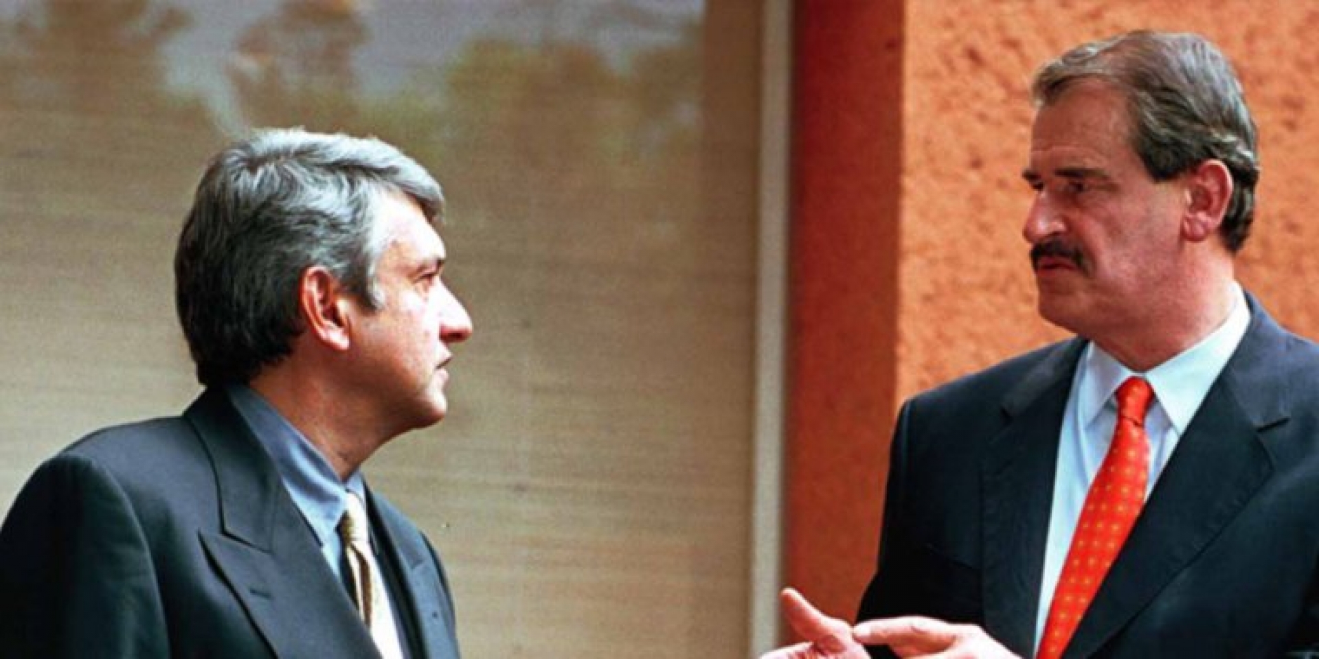 Fox me propuso aumentar el IVA en el 2000, no acepté: AMLO