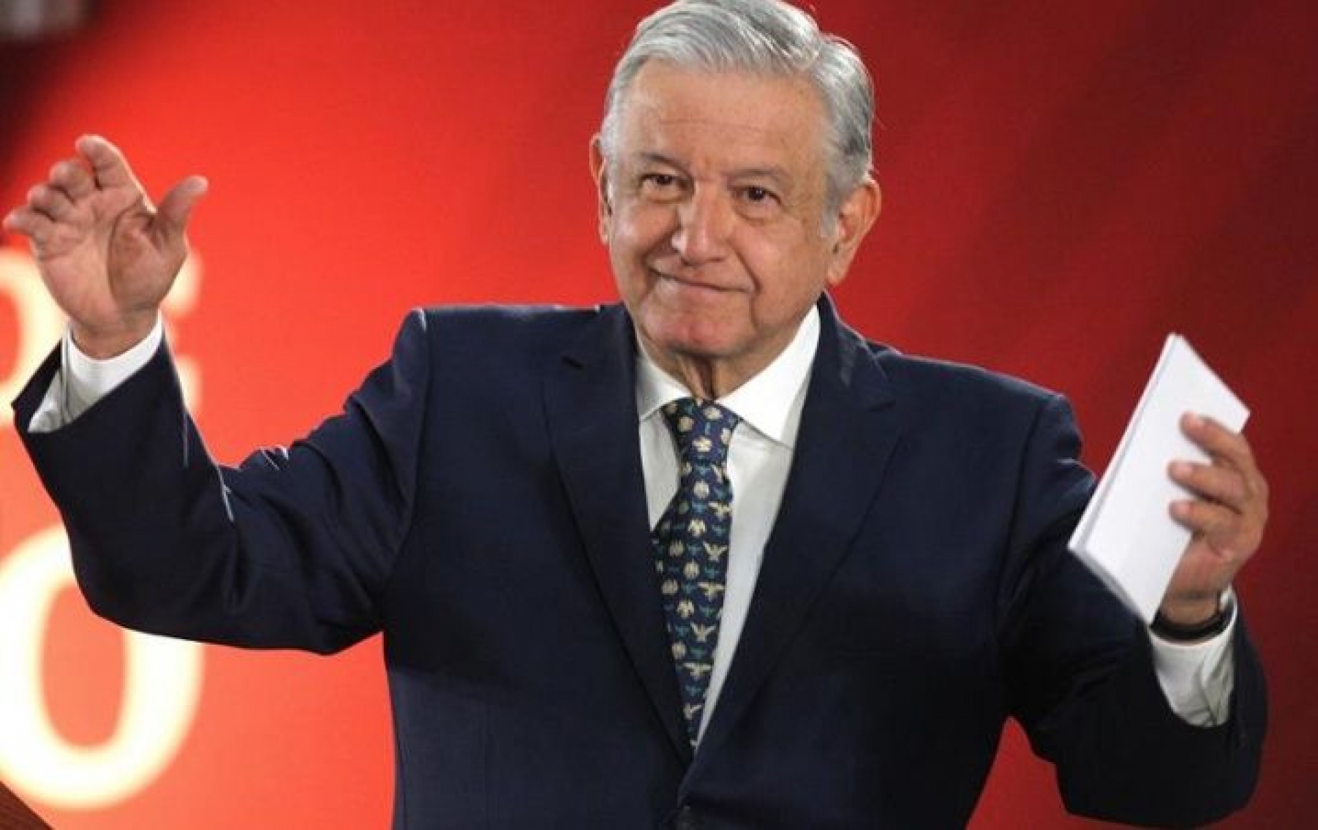 AMLO confirma salida de Víctor Toledo de Semarnat; será sustituido por María Luisa Albores