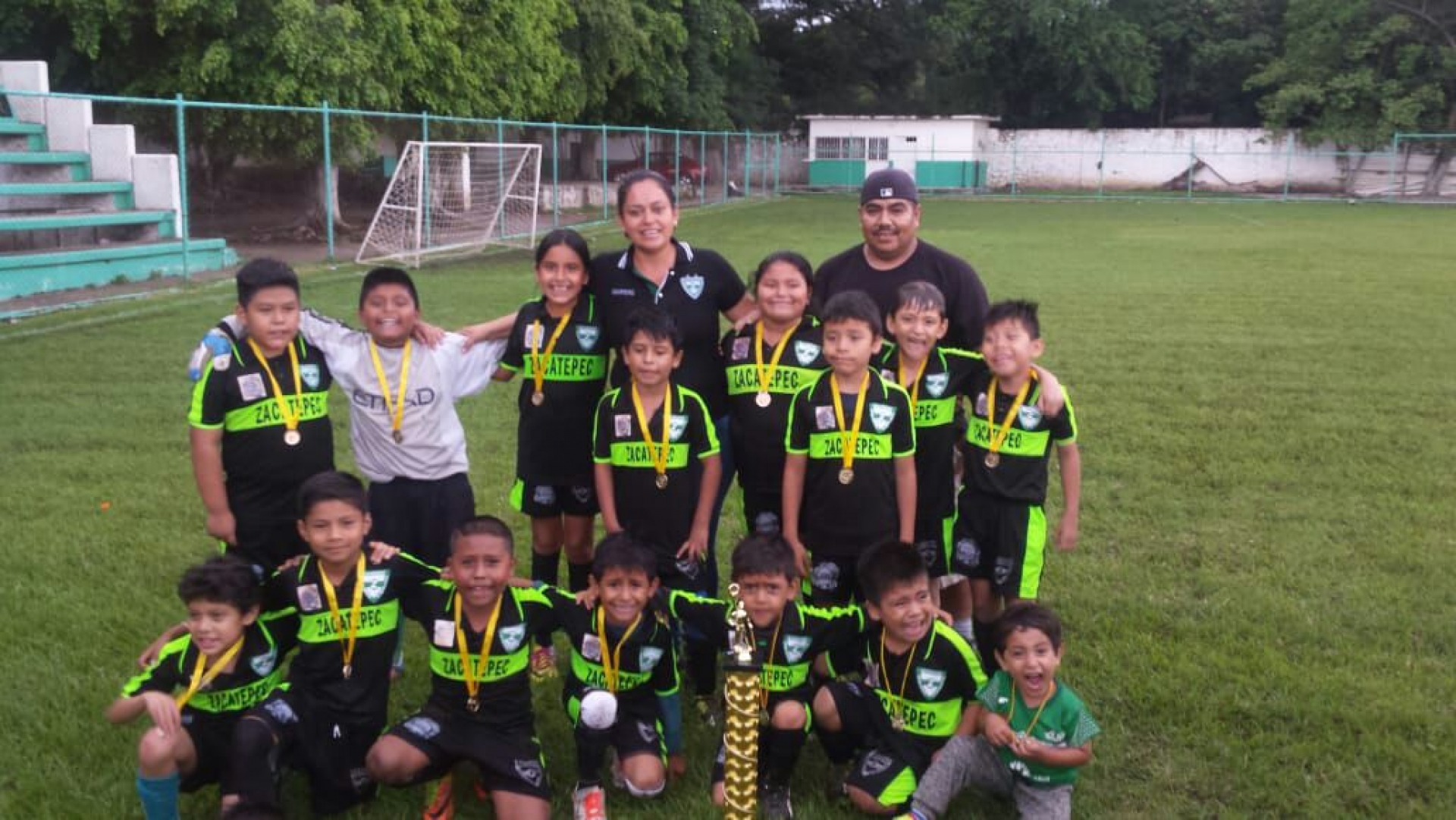 Escuela Formativa Zacatepec Zapata levanta el título