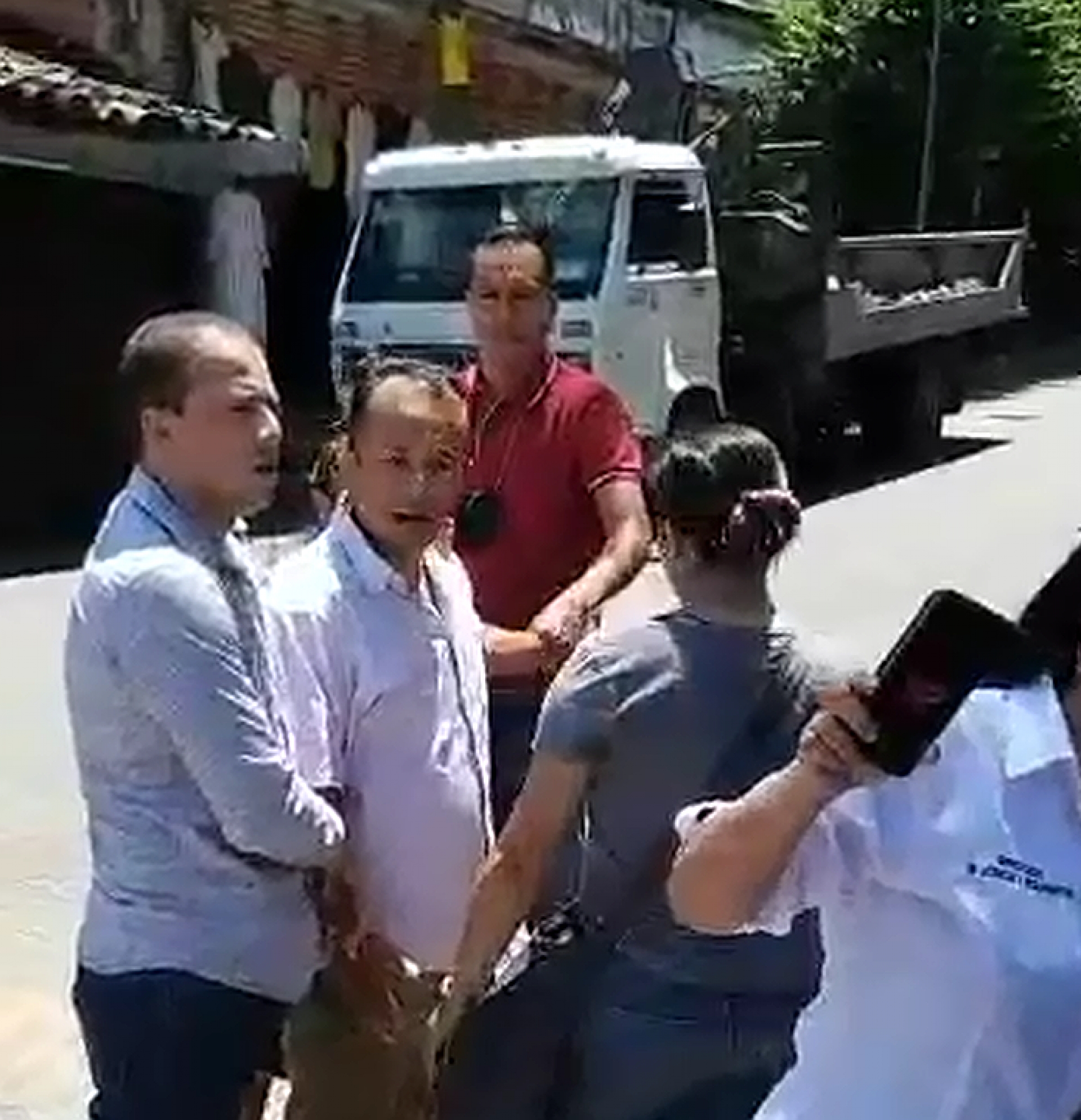 Detienen presuntos agentes federales a Gabriel Miranda, en el Ayuntamiento de Amacuzac