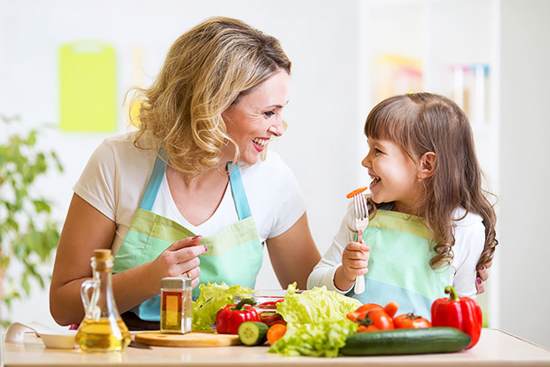 5 trucos para que tus hijos coman bien y nutritivo
