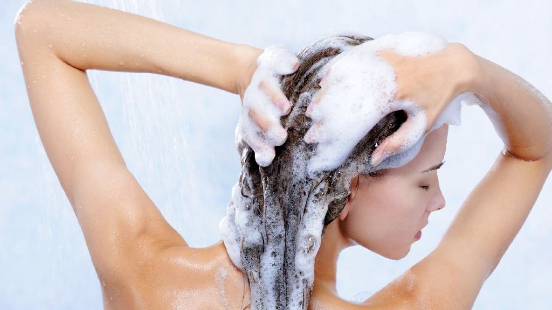 10 errores que cometemos al lavar nuestro cabello