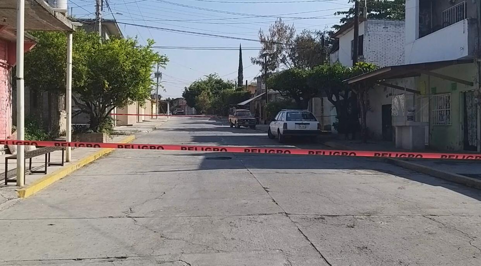 Movilización policial tras localización de presunto artefacto explosivo en Tlaquiltenango