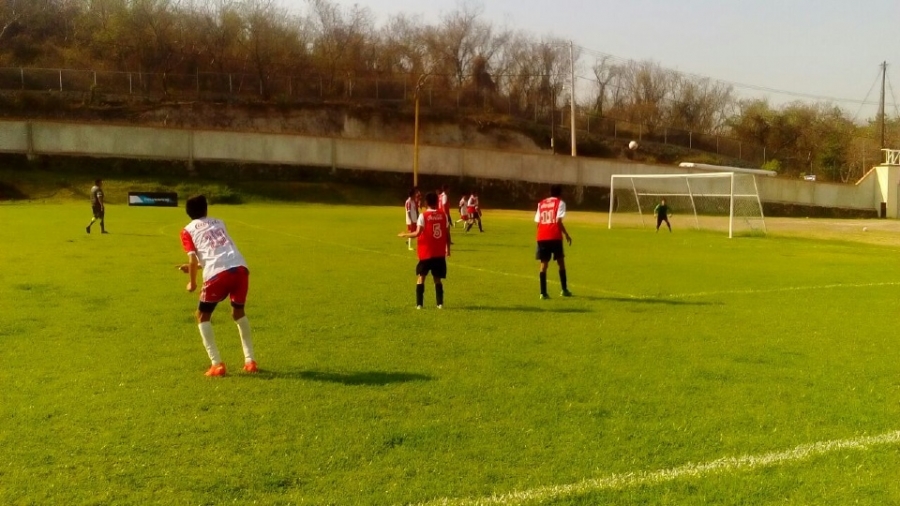Avanza Telesecundaria “El Peñón” a la final regional de la Copa Coca Cola