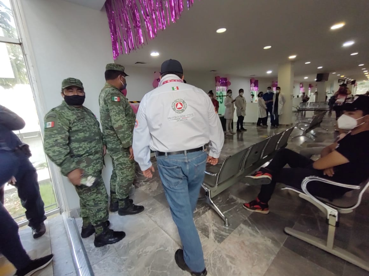 Recorrido del 'Convoy, unidos por Morelos ante el covid-19' en módulos de vacunación