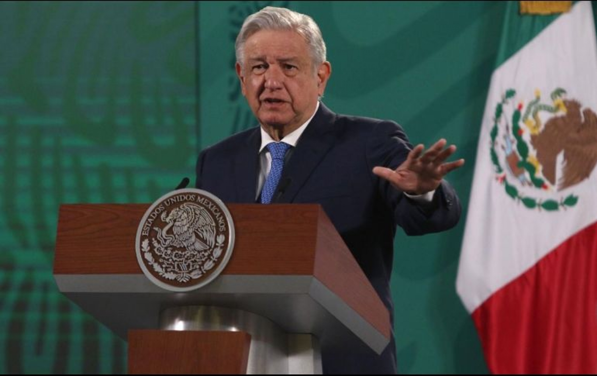 AMLO acusa "amarillismo" en los medios de comunicación
