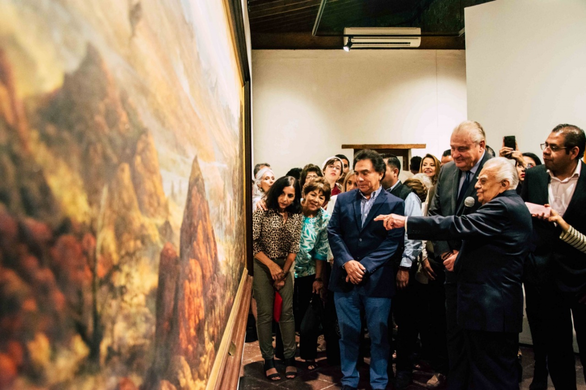 Inauguran exposiciones en el Centro Cultural Jardín Borda 