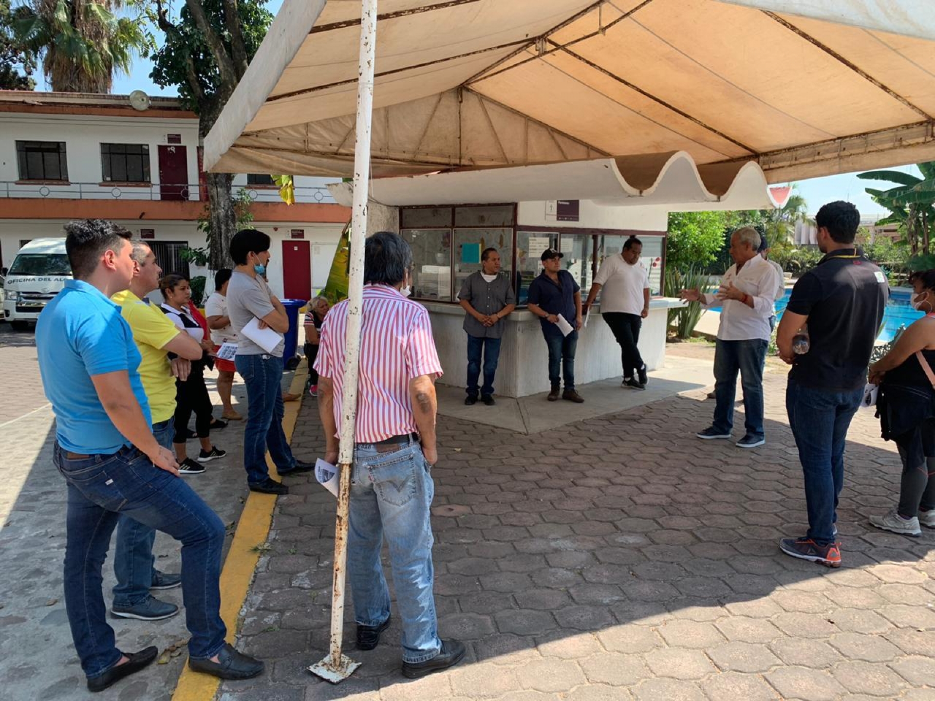 Refuerzan ayuntamiento y mercado ALM medidas para proteger a compradores y comercios