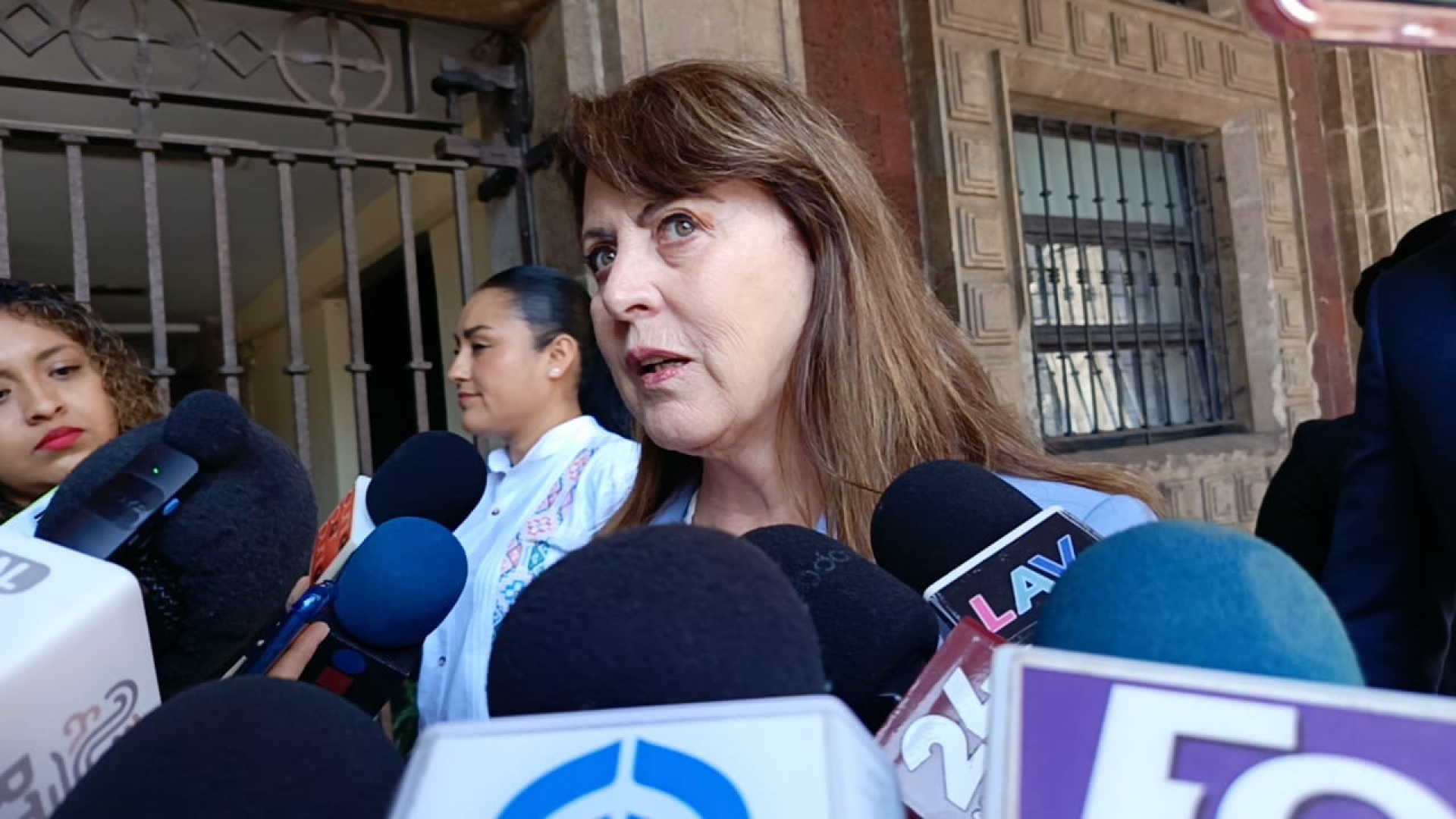 'Estamos ordenando y limpiando la casa': gobernadora