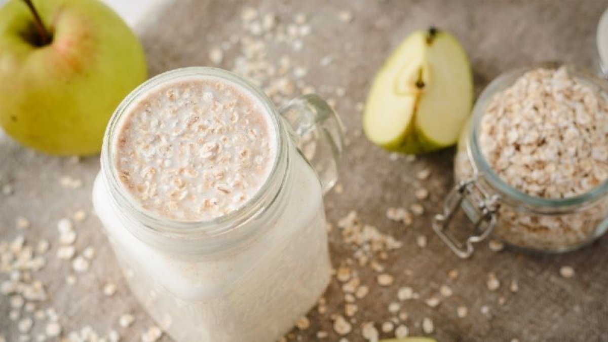 Smoothie cremoso de manzana verde, dale sabor al día con esta rica bebida