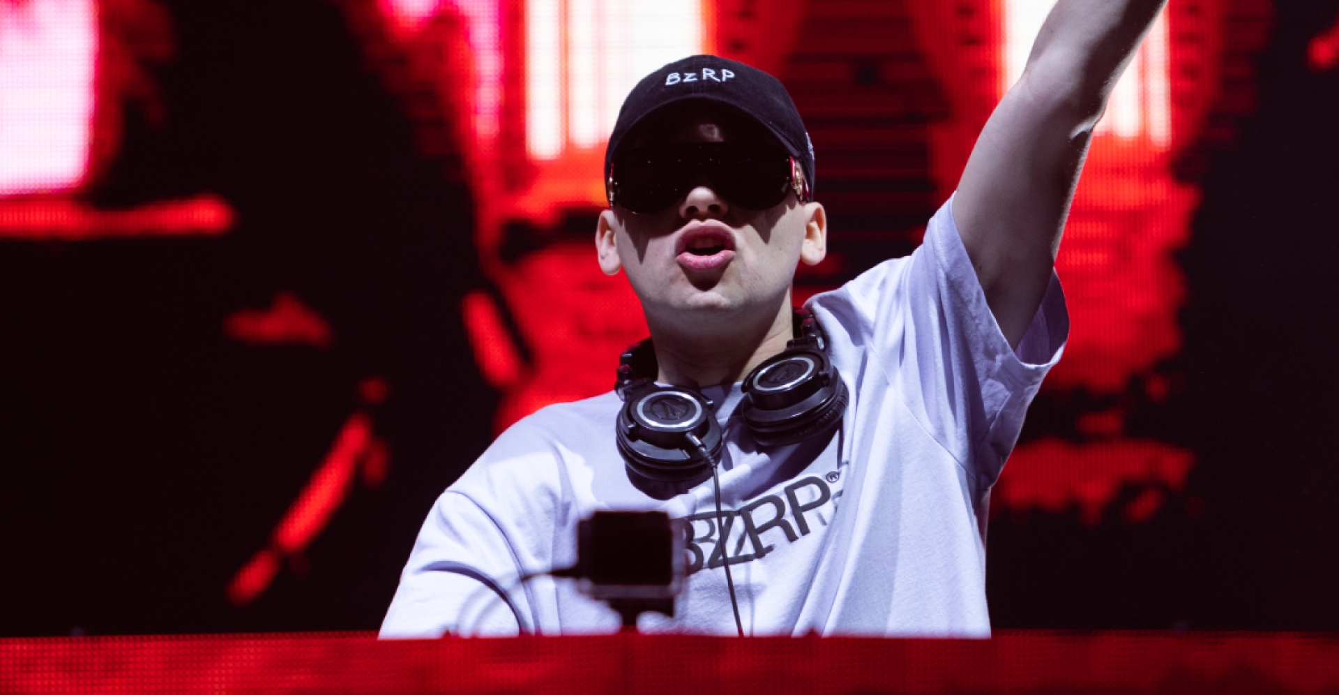 ¿No llenó?: 'Bizarrap' cambia de sede para próximos conciertos