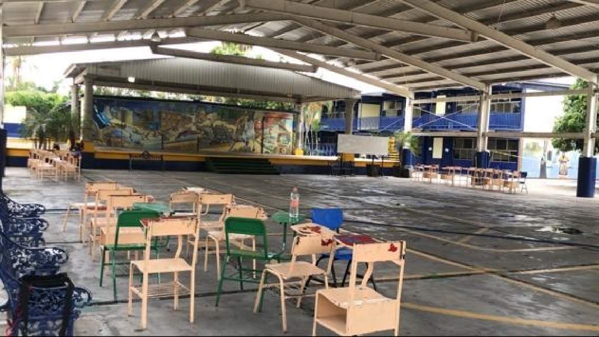 Cierran Secundaria “Antonio Caso”  de Cuautla por contagios de covid