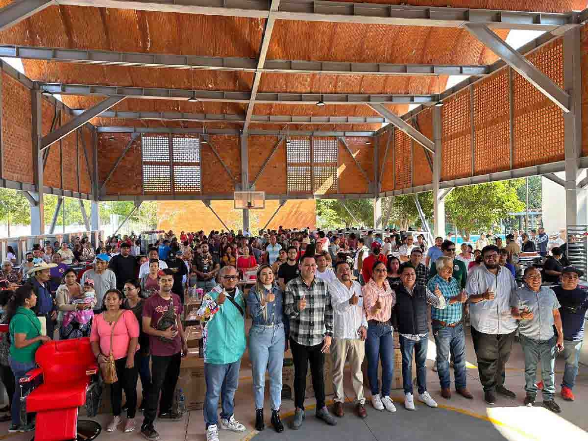 Cabildo de Jojutla entrega segundo apoyo a productores y artesanos