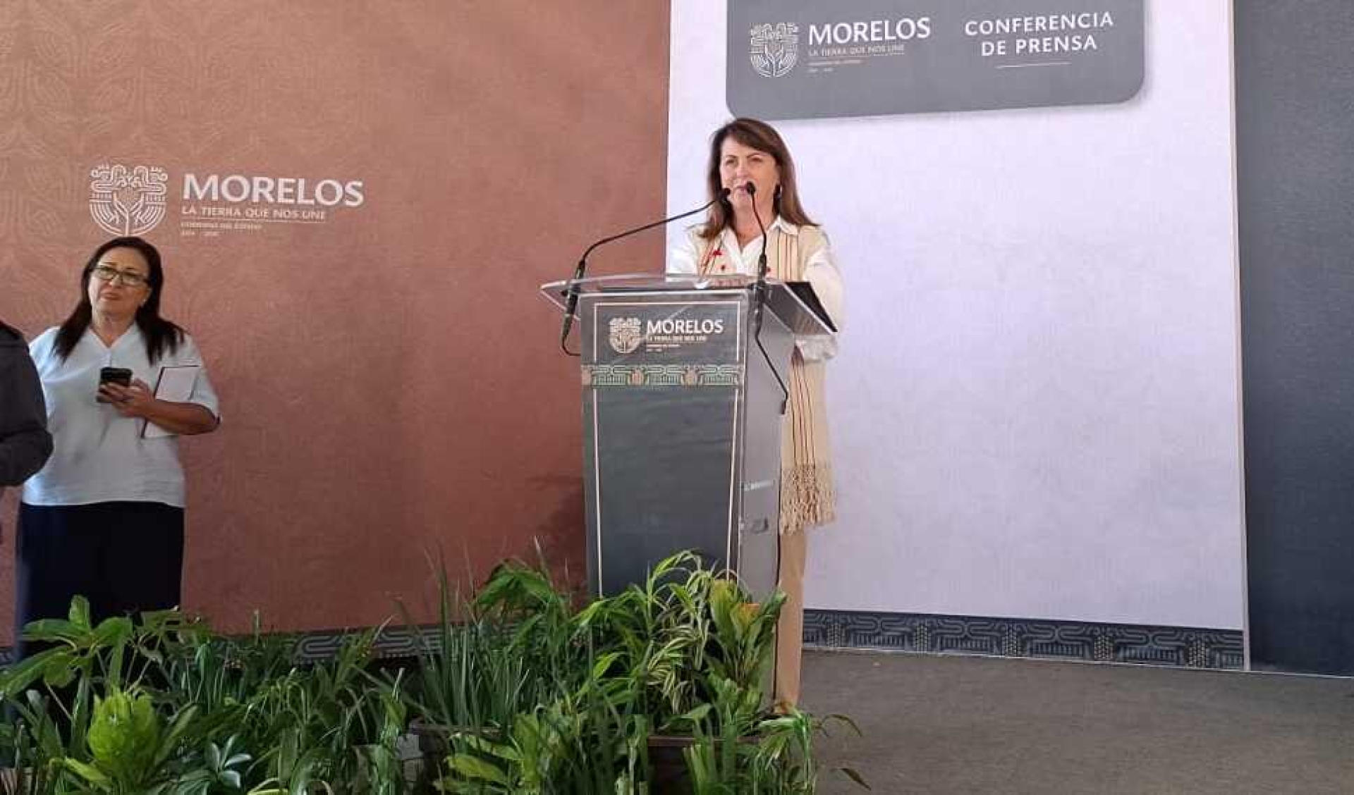 Se prepara plan de atención integral a familias, informa gobernadora en conferencia matutina