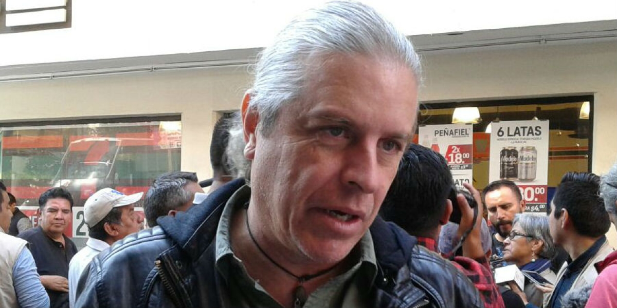 Serán detenidas unidades del transporte público ostensiblemente contaminantes: SDS