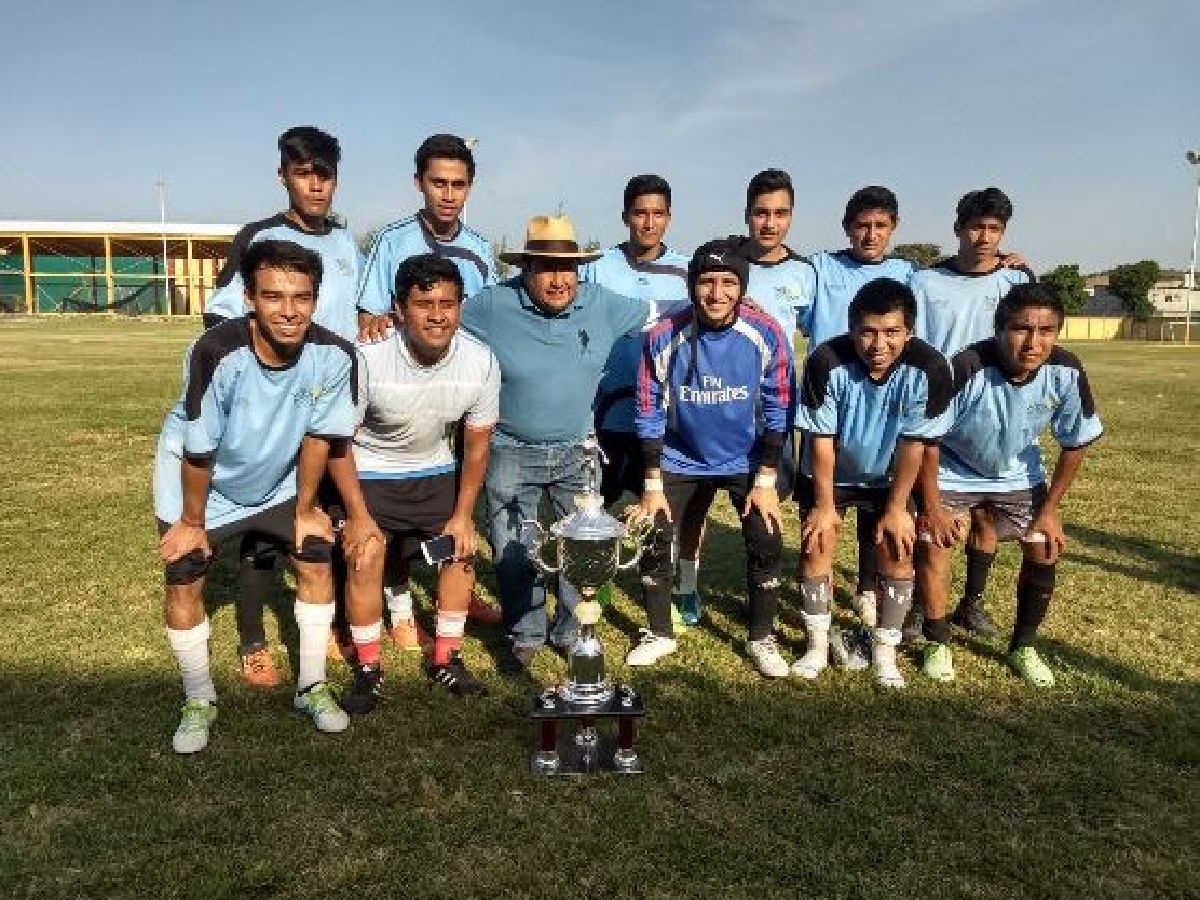 Inician festejos de San Carlos Borromeo con cuadrangular de fútbol