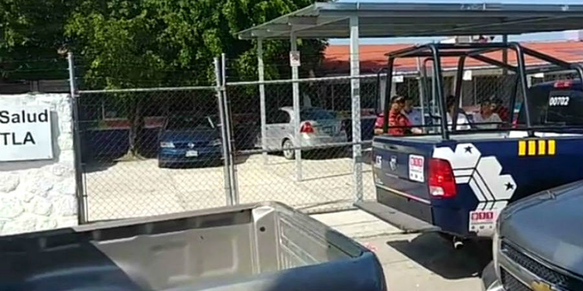 Disparan y lesionan a dos personas en la entrada al centro de salud de Xoxocotla