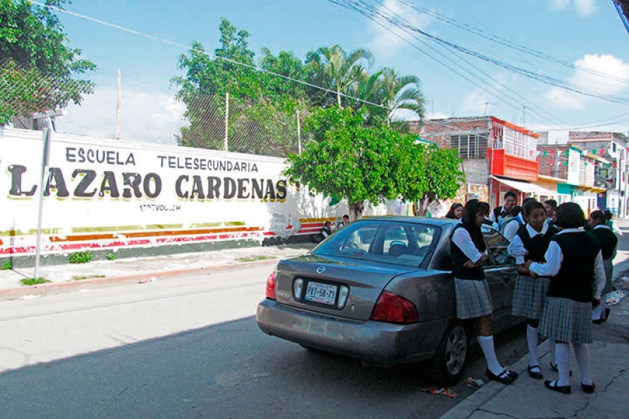 Rechazan fusión de grupos en telesecundaria de Zacatepec