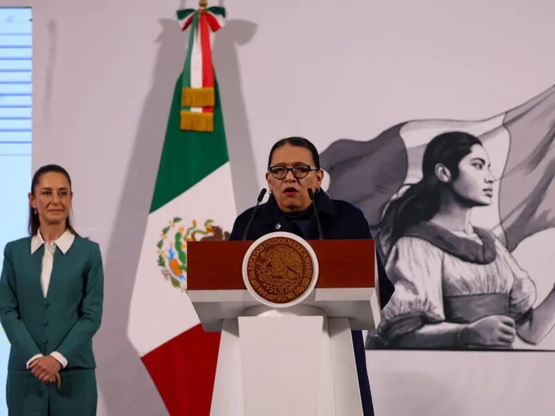 Gobierno presenta protocolo 'México te abraza' para recibir a mexicanos repatriados