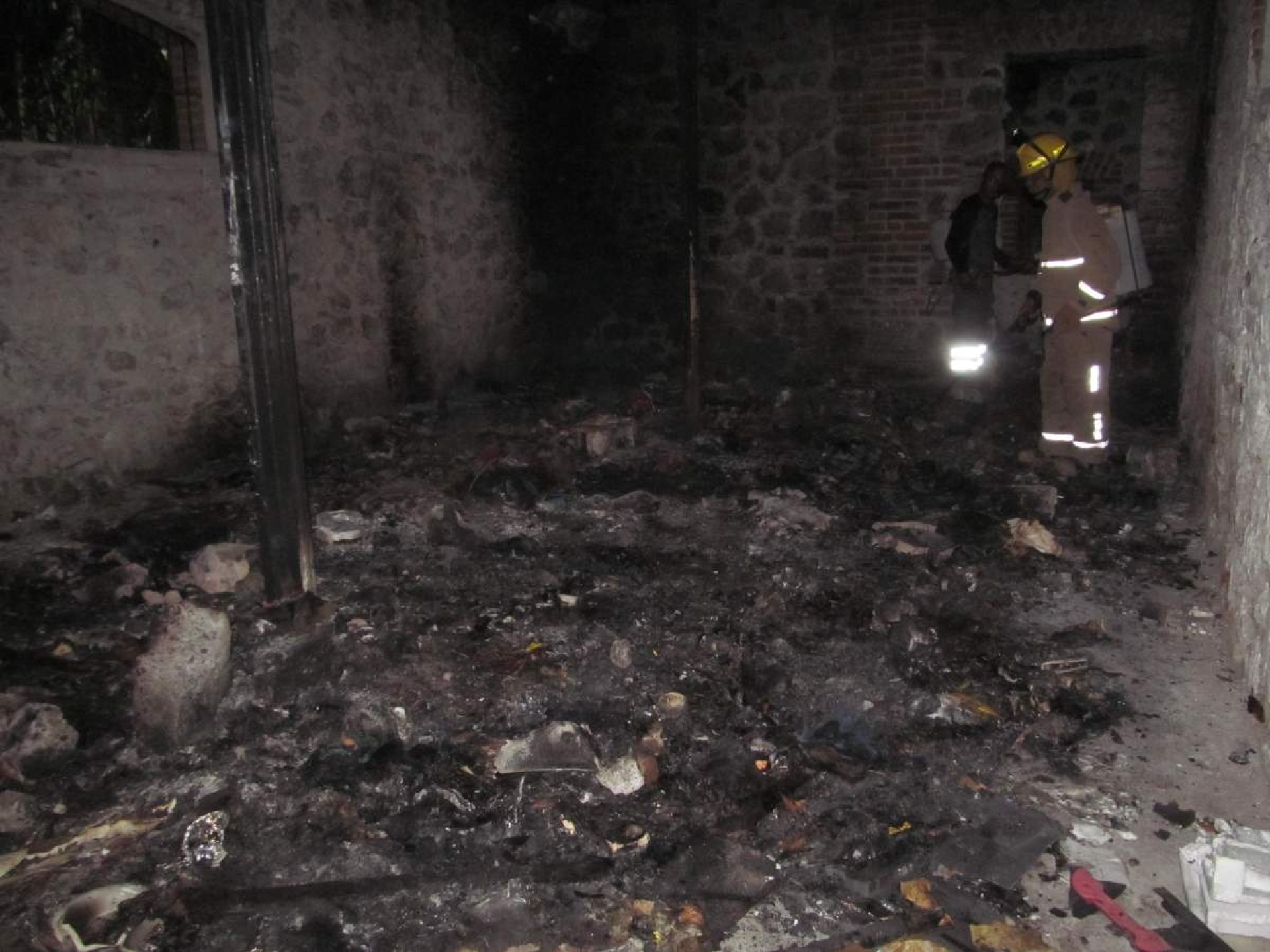 Nuevamente se quema basura en la exestación del ferrocarril de Jojutla