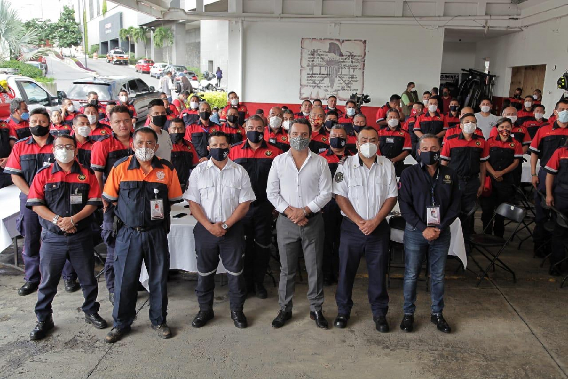 Encabeza alcalde de Cuernavaca ceremonia del 'Día del Bombero'