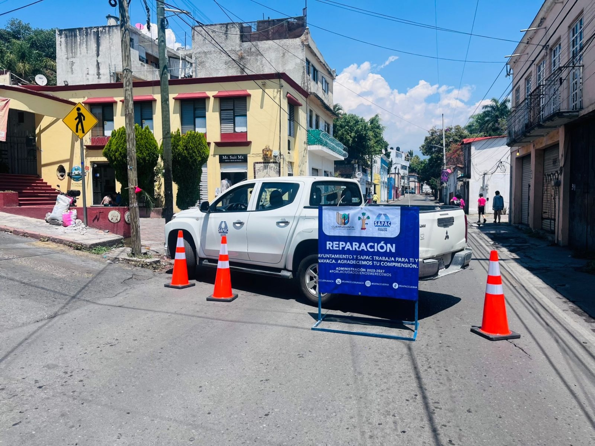 Efectúa SAPAC trabajos de reparación de fuga de agua potable en calle Humboldt; hay cierre total en la zona
