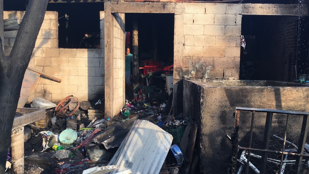 Incendio destruyó siete casas en Ejidos de Acapantzingo