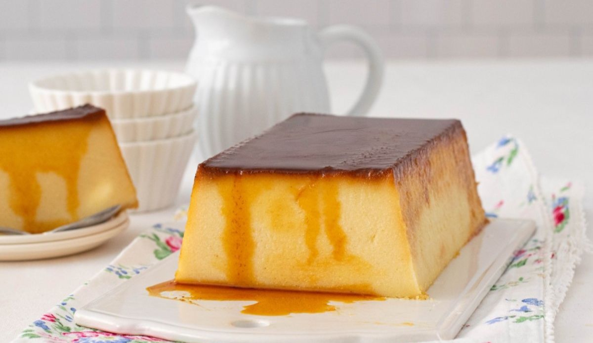 ¿Te sobró bolillo? Conviértelo en budín casero con caramelo