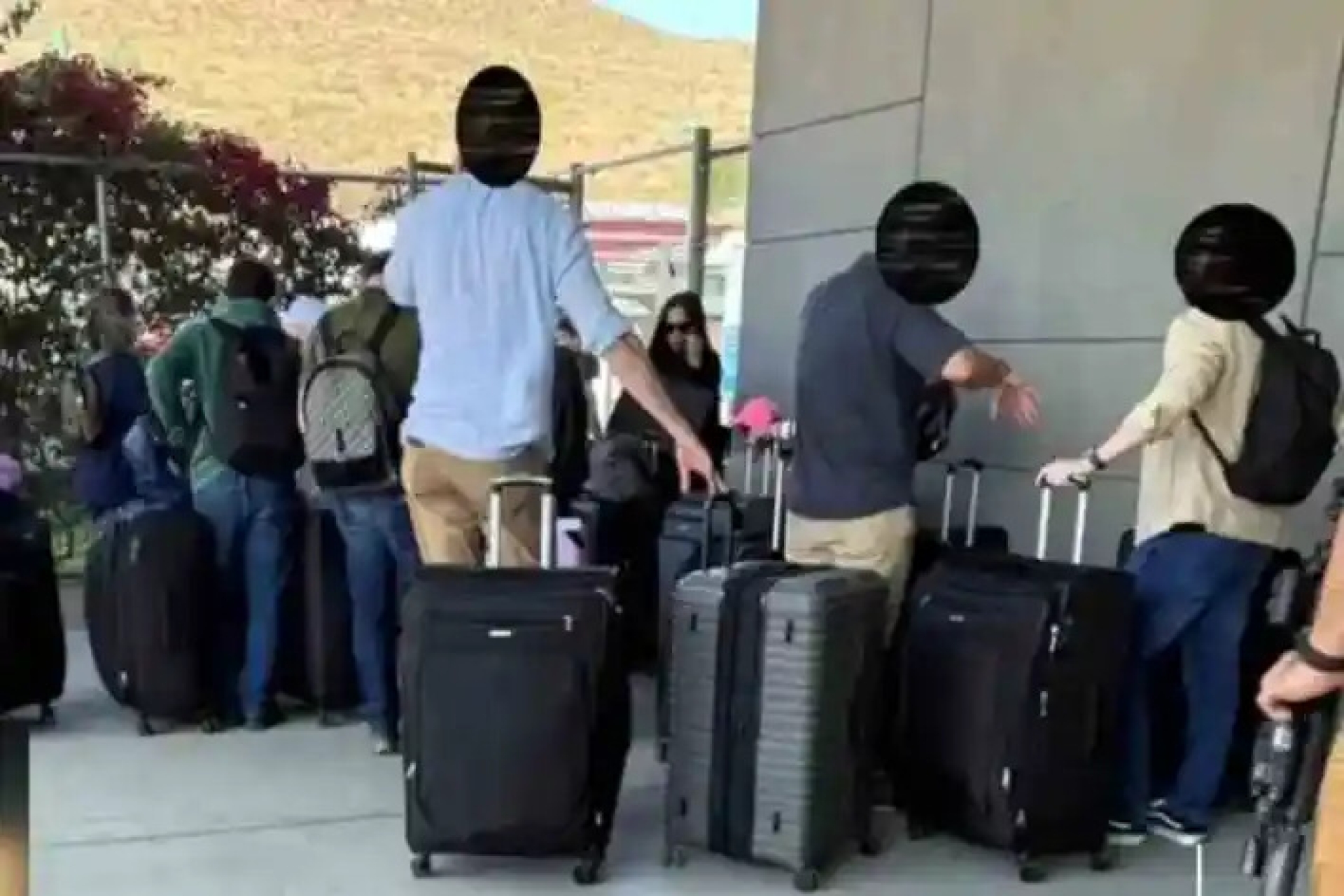 Familiares de 'El Chapo' Guzmán se entregan a Estados Unidos