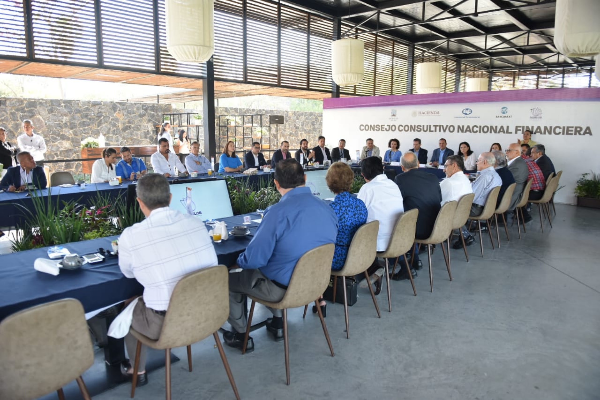 Preside gobernador reunión del consejo consultivo Nacional Financiera y Bancomext