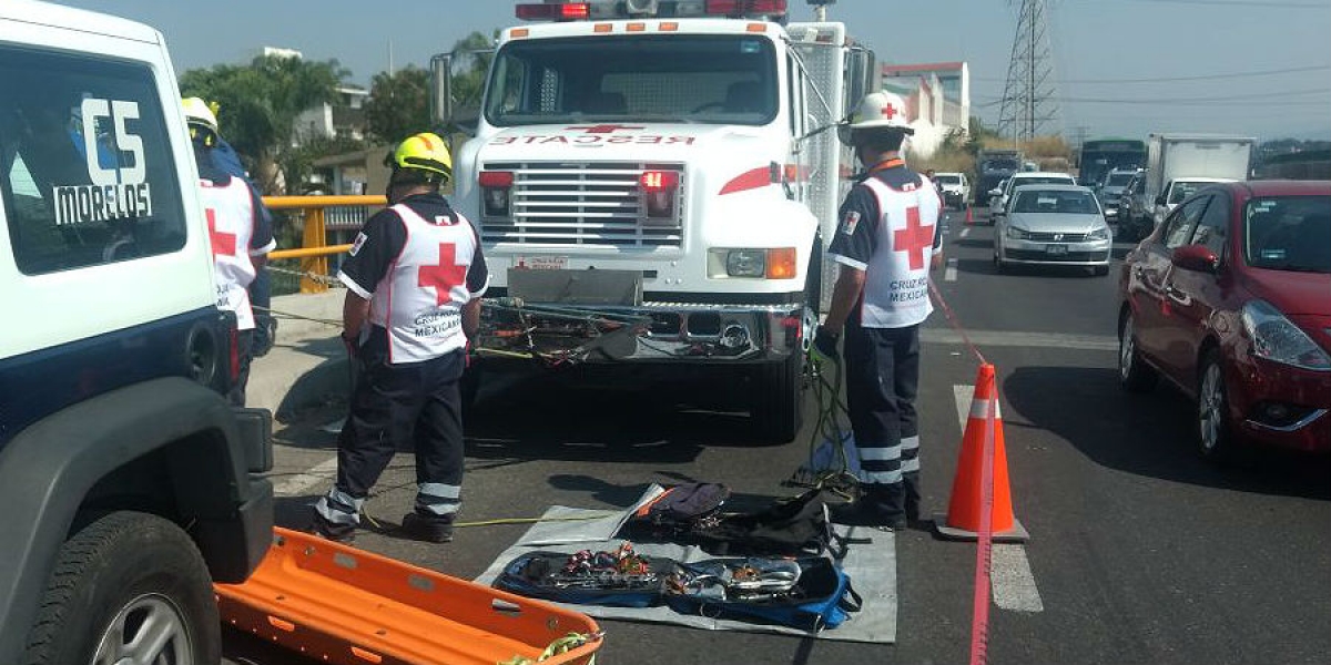 Hallan un cadáver en la barranca de Amanalco