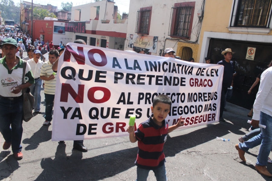 Exigen a Messeguer detener represión contra transportistas