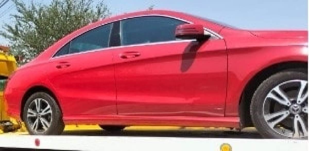 En casos distintos, hallan un auto y una moto robados