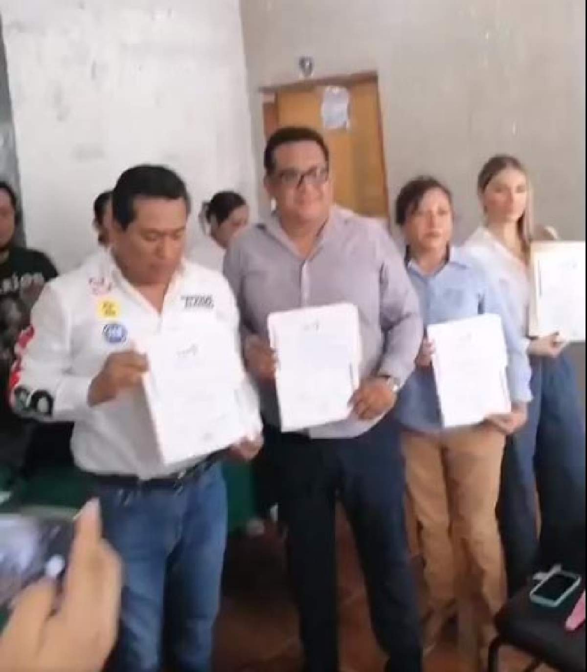 Entregan constancia de mayoría a Enrique Alonso en Tlaquiltenango