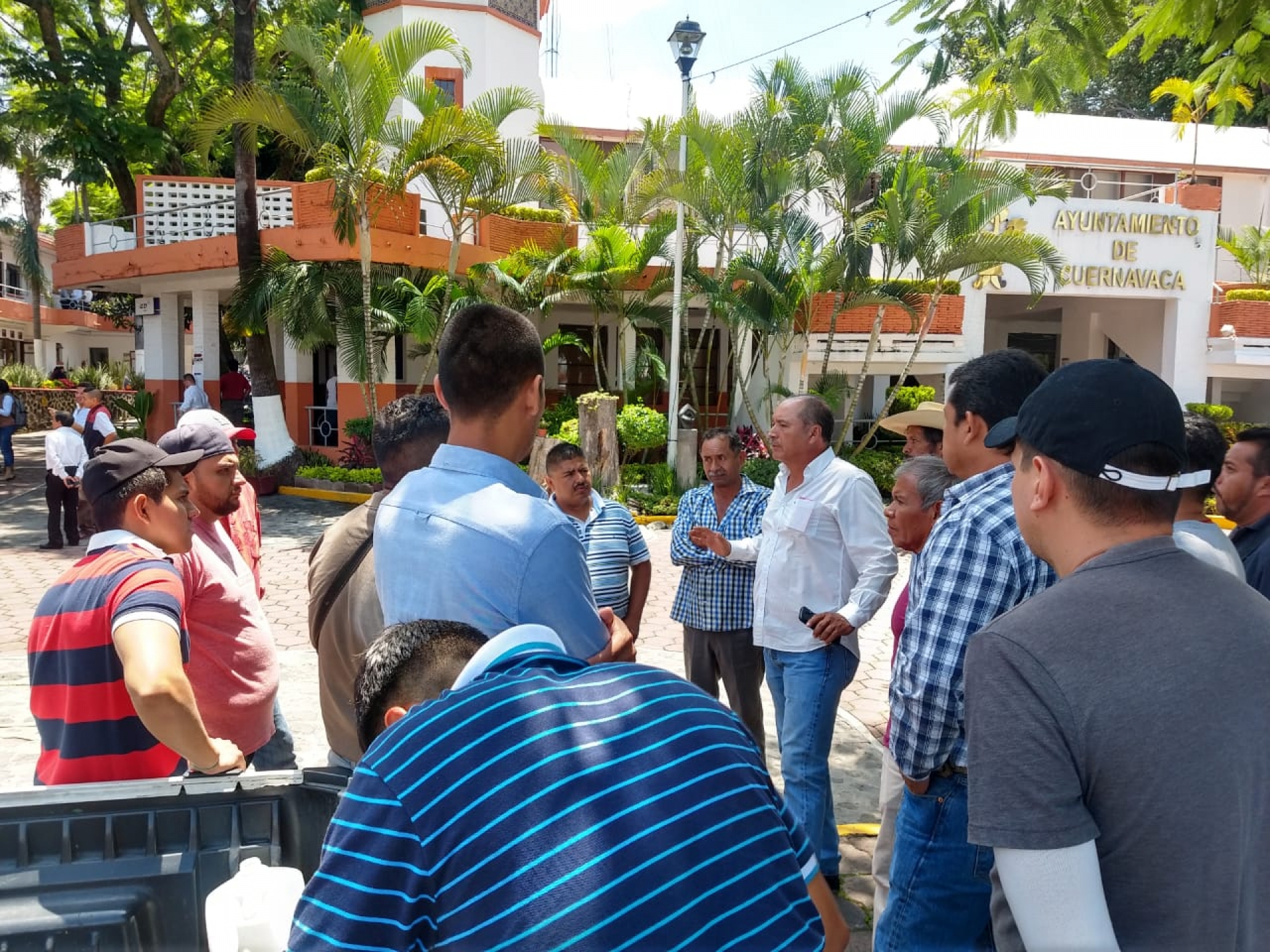 Productores de carne protestan en el Ayuntamiento de Cuernavaca