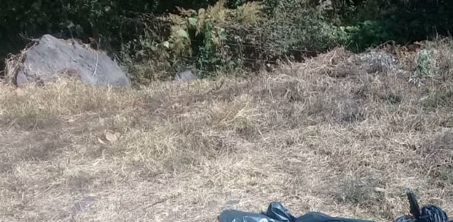 Hallan el cadáver embolsado de una mujer en la autopista La Pera-Cuautla