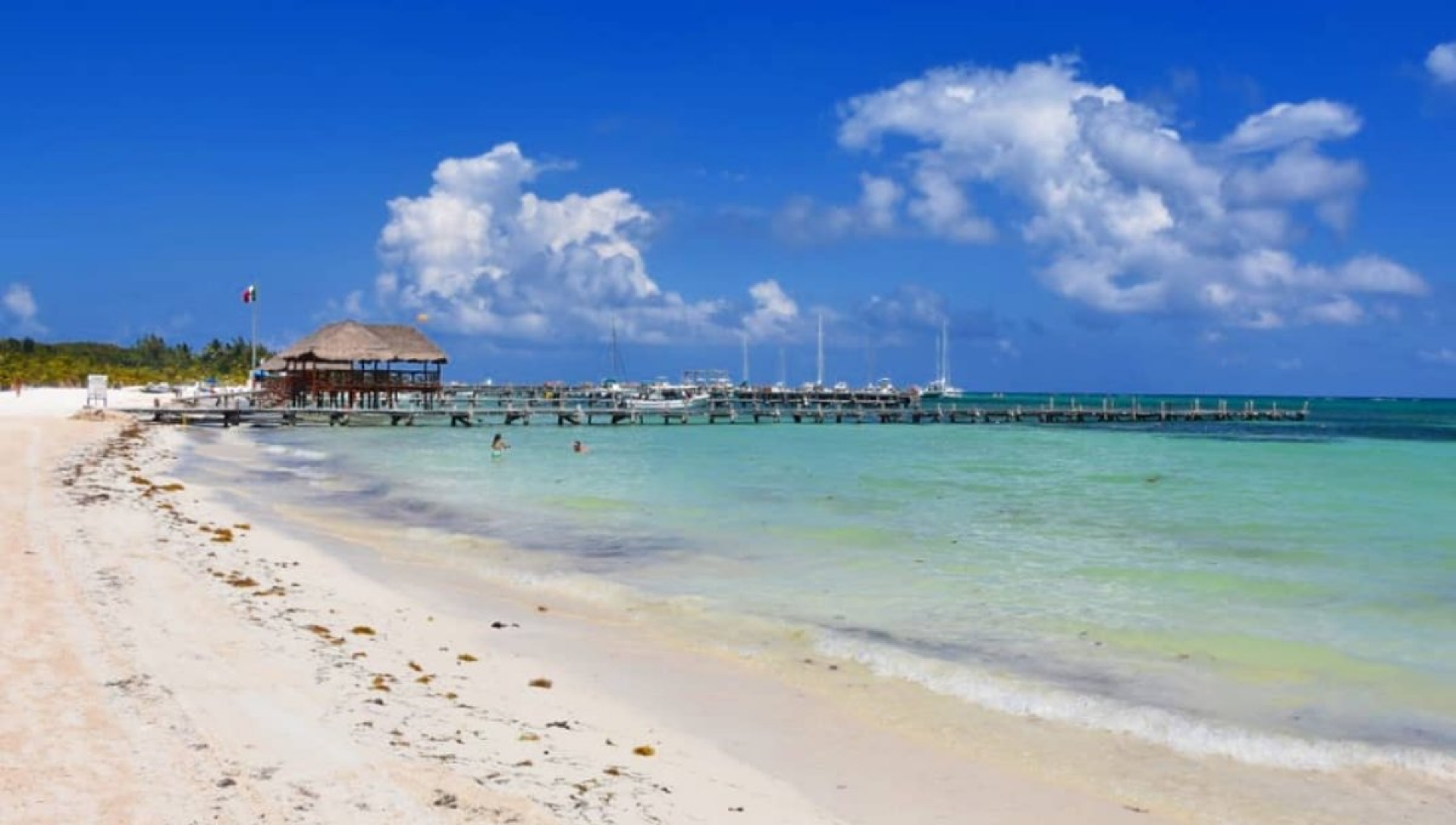 Senado aprueba libre acceso a las playas en todo el país